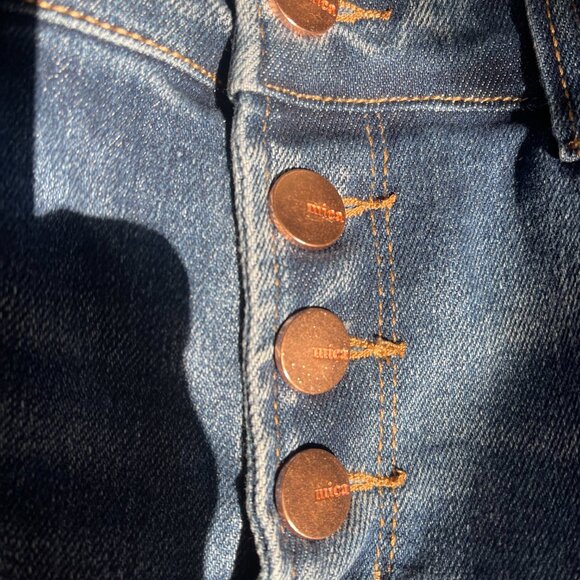 Mica womens jeans., Size 28, unique gold colored hardware - Picture 3 of 10